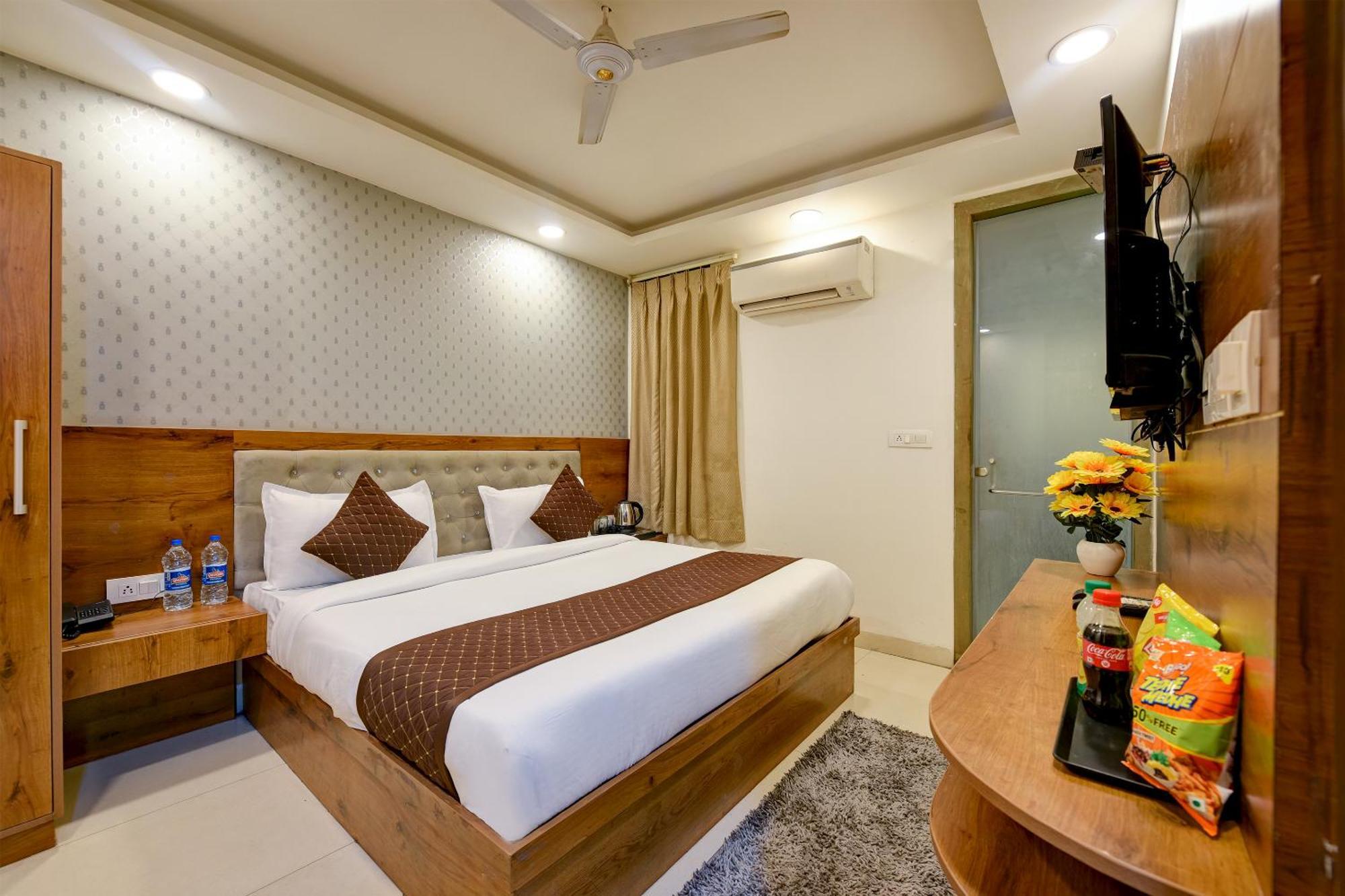 Glory Inn Near Delhi International Airport New Delhi Eksteriør billede